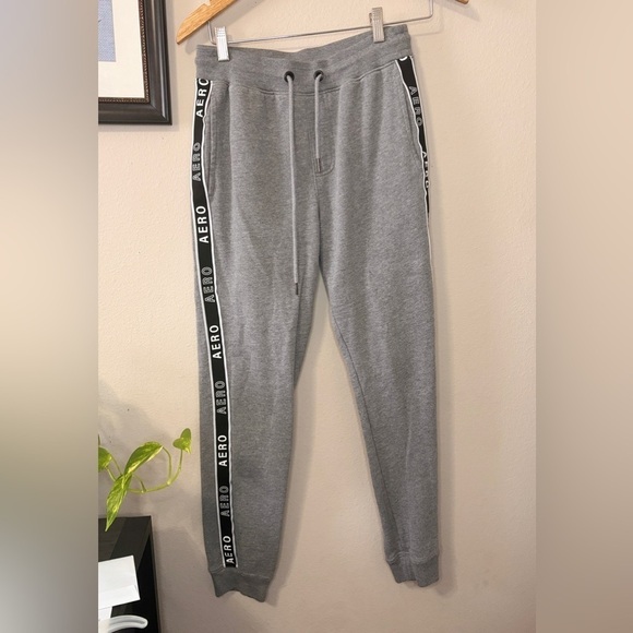 Aeropostale Jogger Men Size Extra Small Sweatpants Grey with Black - Picture 1 of 5